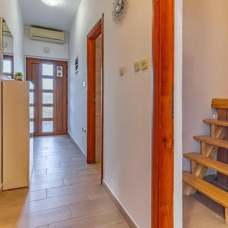 펜션 Sweet House With Free Parking 풀라