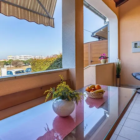 Sweet House With Free Parking 펜션