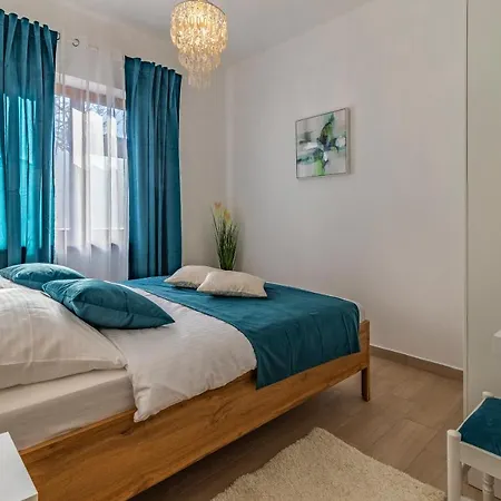 Sweet House With Free Parking *