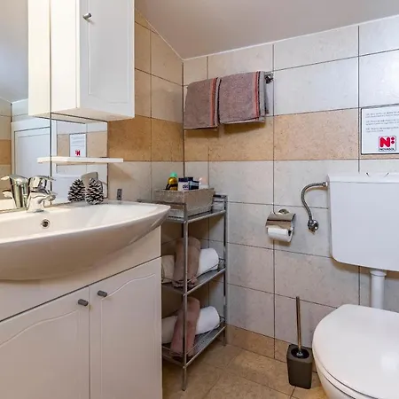 Sweet House With Free Parking Semesterbostad Pula