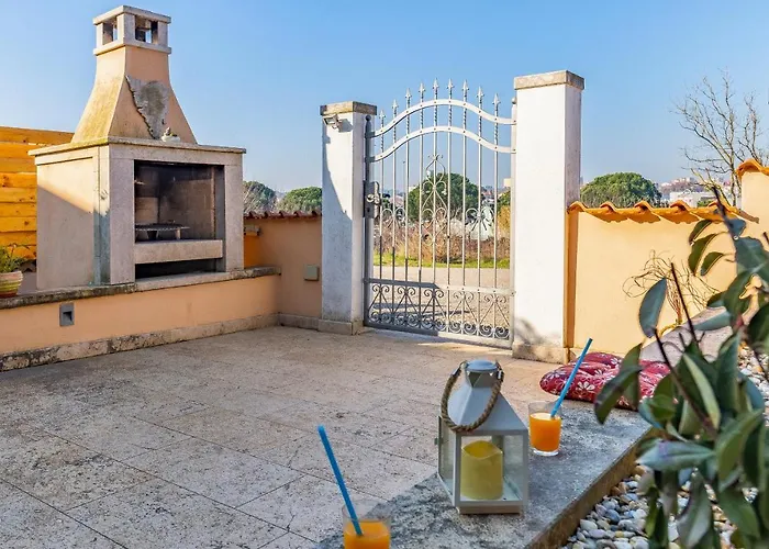 Sweet House With Free Parking Пула