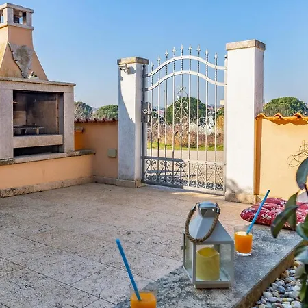 Sweet House With Free Parking Pula